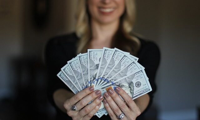 Ile trzeba zarabiać żeby wejść w drugi próg podatkowy? Ile trzeba zarabiać żeby wejść w drugi próg podatkowy?