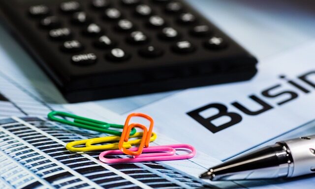 Jak obliczyć skalę na planie? Jak obliczyć skalę na planie?