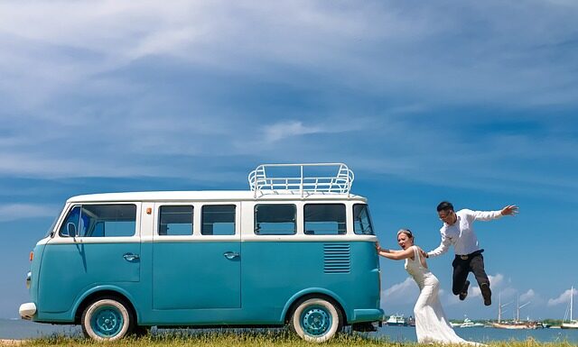 Czy w oddziale przedszkolnym musi być zatrudniona pomoc nauczyciela? Czy w oddziale przedszkolnym musi być zatrudniona pomoc nauczyciela?